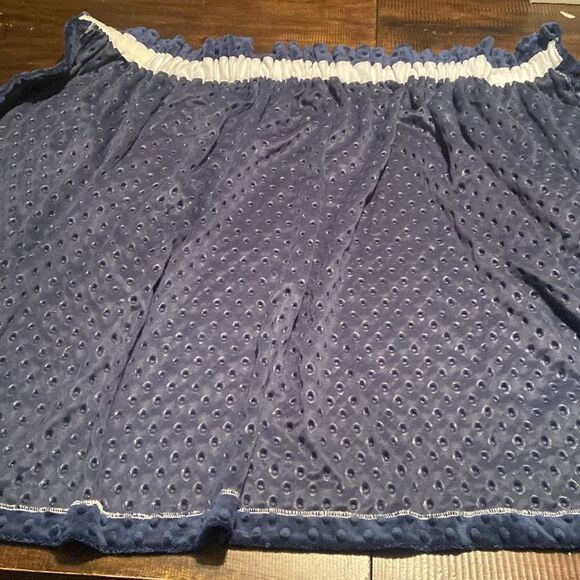 Navy Blue bathroom robe wrap with Yellow Embroidery Alpha Sigma Alpha Logo - Picture 5 of 7